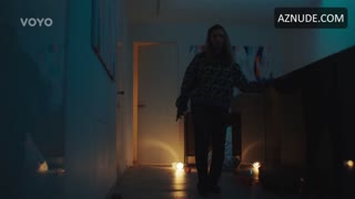 IVA KRUNTORADOVA nude in Sex O’clock