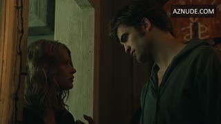 EMILIE DE RAVIN nude in Remember Me