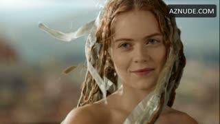 HERA HILMAR nude in Da Vinci’s Demons