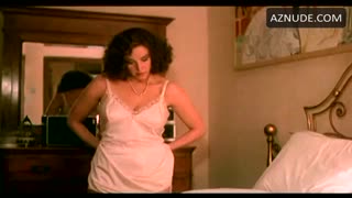 STEFANIA SANDRELLI nude in Una donna allo specchio
