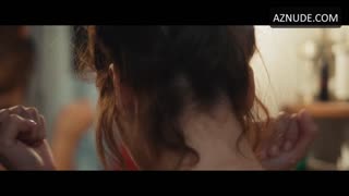 MIRIAM LEONE nude in Marilyn