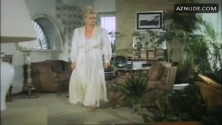 KARIN SCHUBERT nude in Altri Desideri Di Karin
