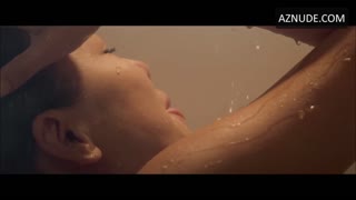 GWEN GARCI nude in Paraluman