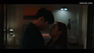 BAE WOO-HEE nude in Hit The Spot