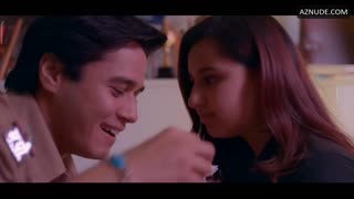 MANJARI PHADNIS nude in Fuh se Fantasy