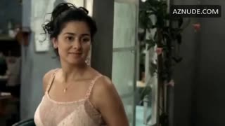 LINDA LUCIA CALLEJAS nude in Sin tetas no hay paraiso
