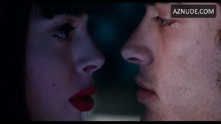 ROSE MCGOWAN nude in The Doom Generation