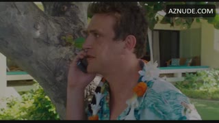 KRISTEN BELL nude in Forgetting Sarah Marshall