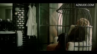 CAROLINA TORRES nude in O Clube