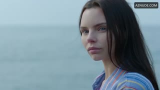 ELINE POWELL nude in Siren