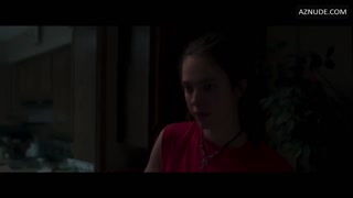 MARGARET QUALLEY nude in Donnybrook