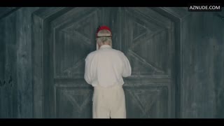 ISABELLE GRILL nude in Midsommar