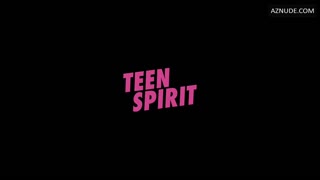 ELLE FANNING nude in Teen Spirit