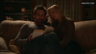 JULIE BENZ nude in Circle Of Friends