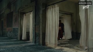 CAROLE BOUQUET nude in Le Bon Roi Dagobert