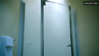 VANESSA FERLITO nude in Graceland