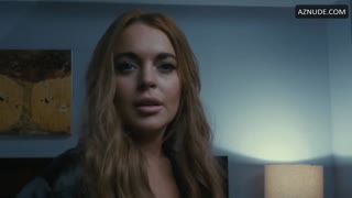 LINDSAY LOHAN nude in Scary Movie