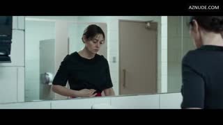 MONICA BELLUCCI nude in Ville-Marie