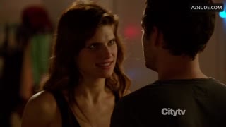 LAKE BELL nude in New Girl