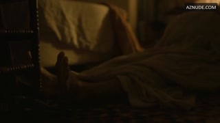 ELISABETH MOSS nude in Top of the Lake