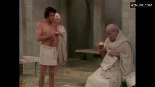 VALERIE PERRINE nude in Steambath