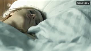 STEFANIE STAPPENBECK nude in Der 7. Tag