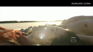 ISIS VALVERDE nude in Amores Roubados