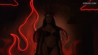 SALMA HAYEK nude in From Dusk Till Dawn