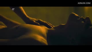 LAURA SEPUL nude in The Courier