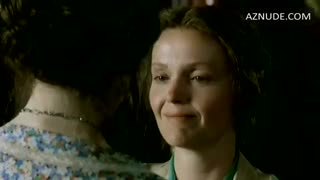 MIRANDA RICHARDSON nude in The Hours