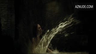 BLANCA SUAREZ nude in El Bar