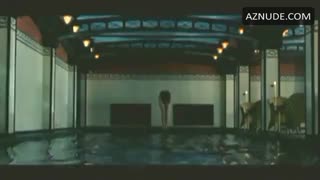 JULIETTE BINOCHE nude in Jet Lag