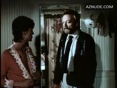 JAMIE LEE CURTIS nude in Love Letters