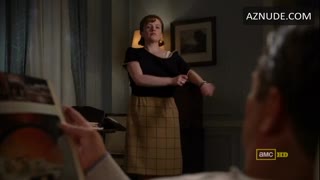 ELISABETH MOSS nude in Mad Men