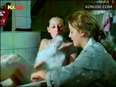 ALEXANDRA MARIA LARA nude in Mensch, Pia!