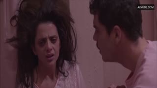 MACARENA GOMEZ nude in La Hora Del Bano