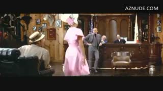 RAQUEL WELCH nude in Myra Breckinridge