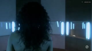 SARA MARTINS nude in Pigalle, la nuit