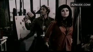 EDWIGE FENECH nude in L