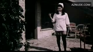 EDWIGE FENECH nude in L