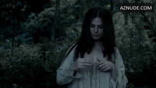 HAYLEY ATWELL nude in The Pillars of the Earth