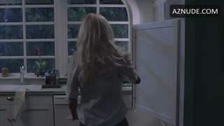 PAMELA ANDERSON nude in Scary Movie 3