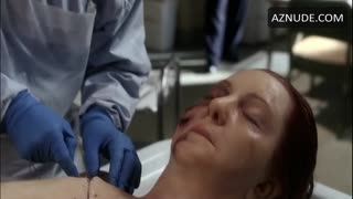 LEE GARLINGTON nude in Six Feet Under