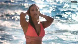 VAANI KAPOOR nude in War