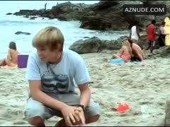 SARA PAXTON nude in Summerland