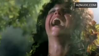 JULIA LOUIS-DREYFUS nude in Troll