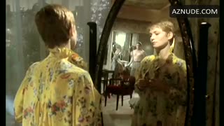 ISABELLE HUPPERT nude in La truite