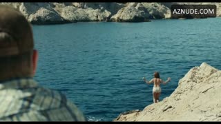 ABIGAIL BRESLIN nude in Stillwater