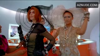 BECKI NEWTON nude in Ugly Betty