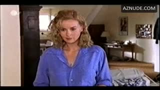 VERONICA FERRES nude in Eine Ungehorsame Frau
